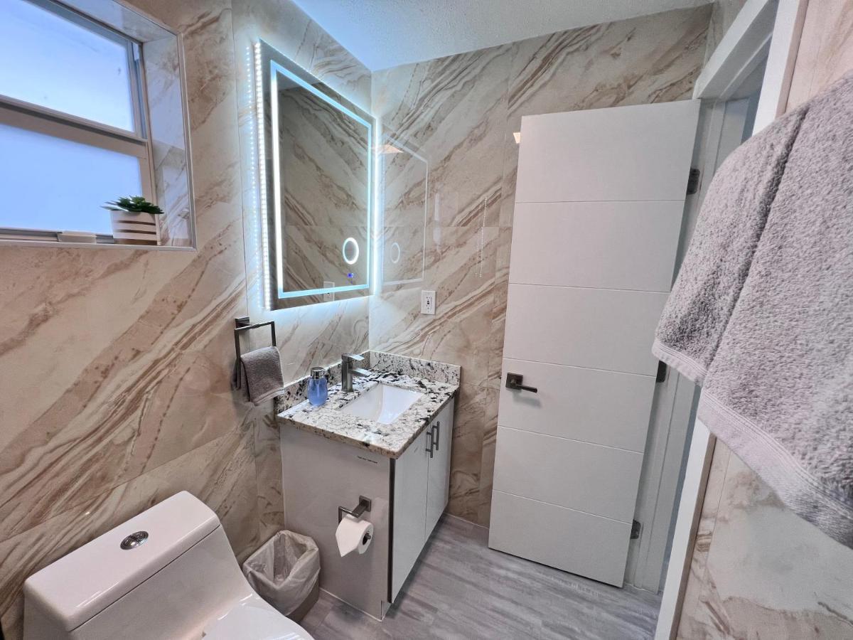 Stylish 2 Bedrooms Apartment By Miami International Airport Buitenkant foto