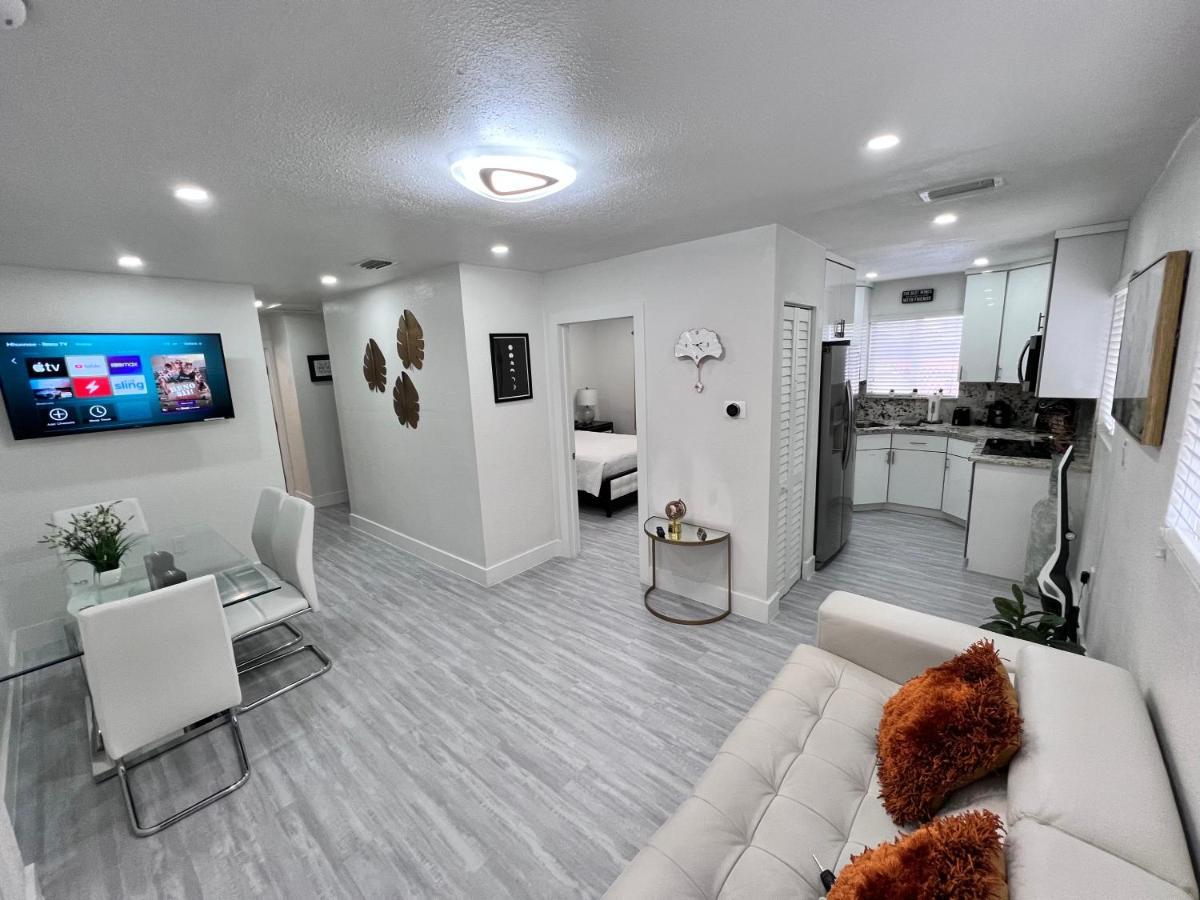 Stylish 2 Bedrooms Apartment By Miami International Airport Buitenkant foto